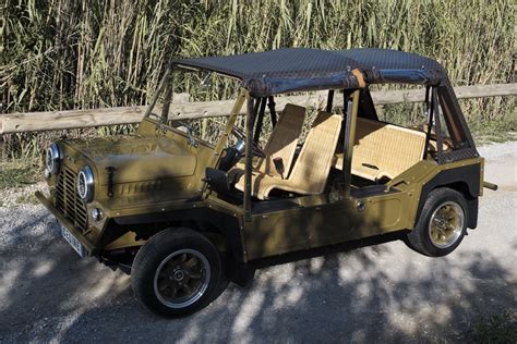 Hedi Slimane Customizes CELINE MINI Moke Car .